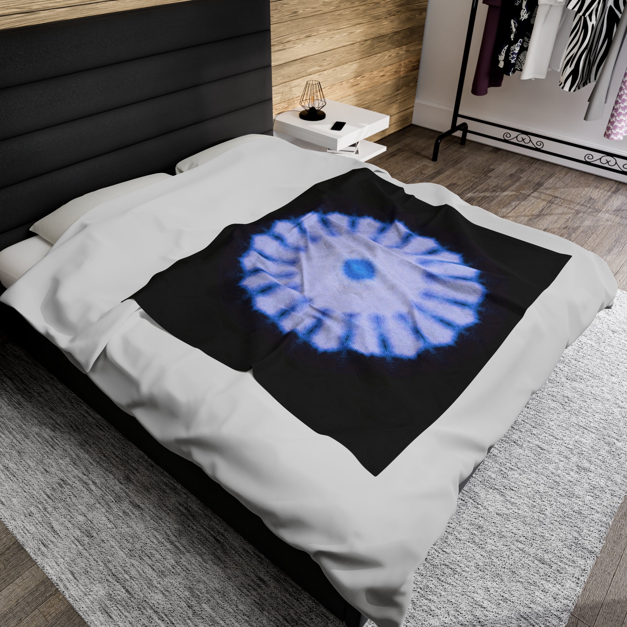 “SNWFLK-2” Cymatic Velveteen Blanket (Black)