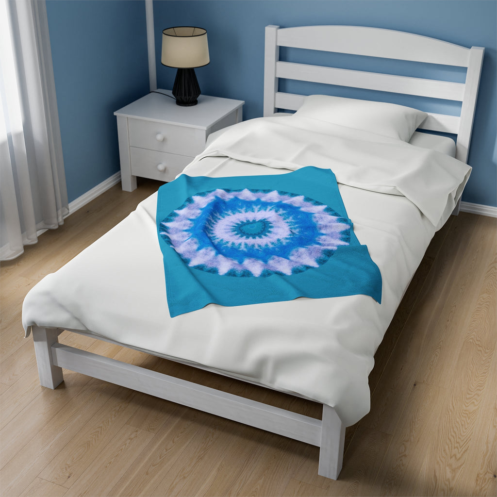 “E-VEIL I 2” Cymatic Print Velveteen Blanket (Turquoise)