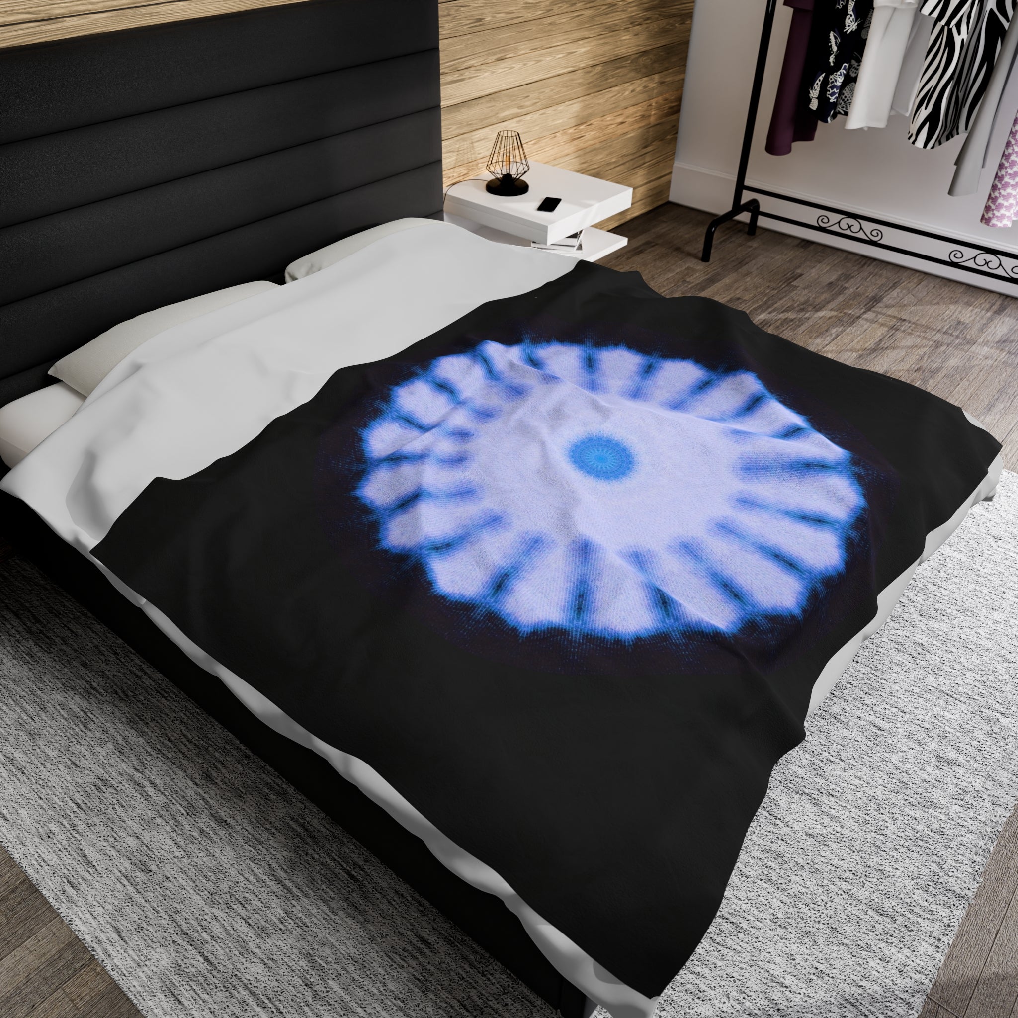 “SNWFLK-2” Cymatic Velveteen Blanket (Black)