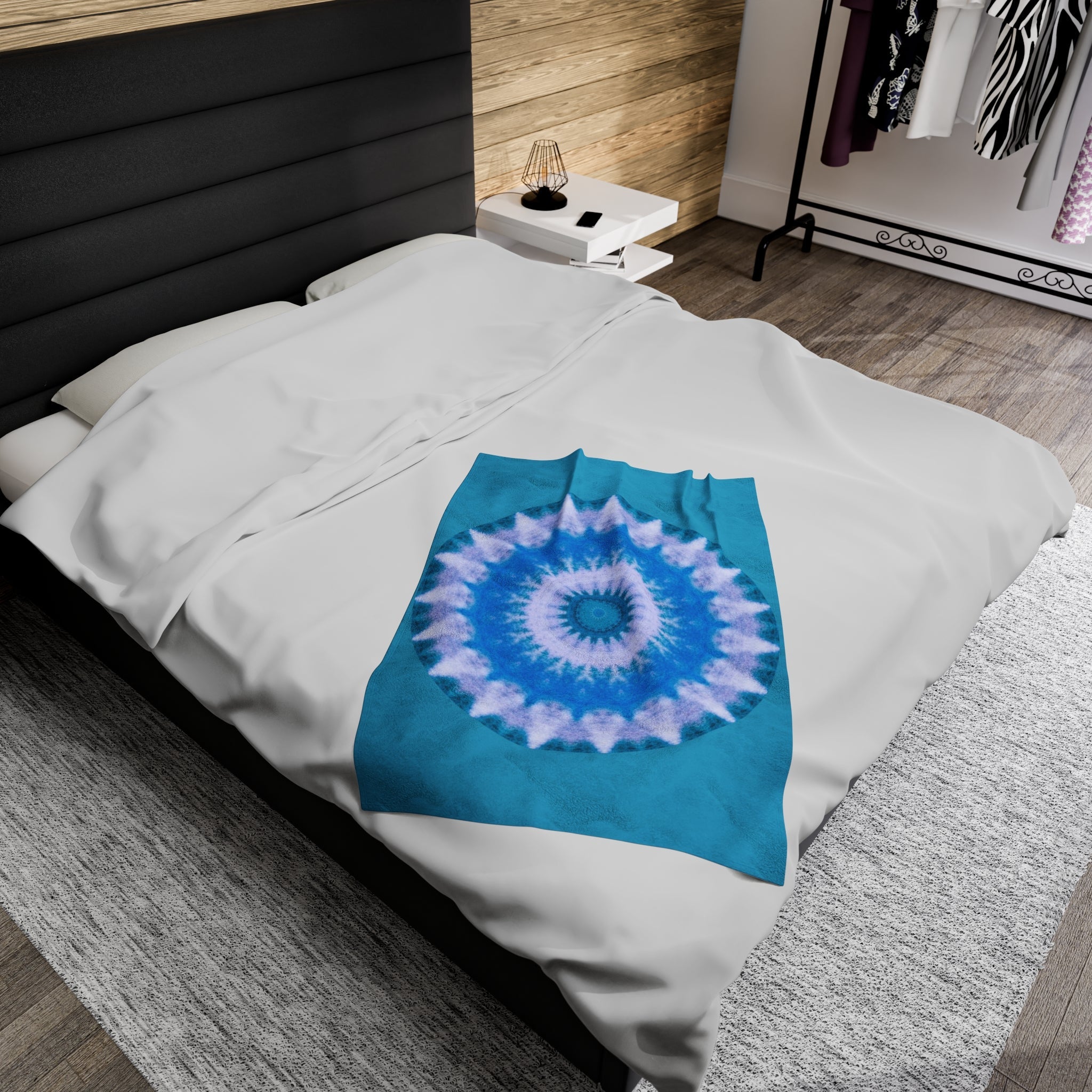 “E-VEIL I 2” Cymatic Print Velveteen Blanket (Turquoise)