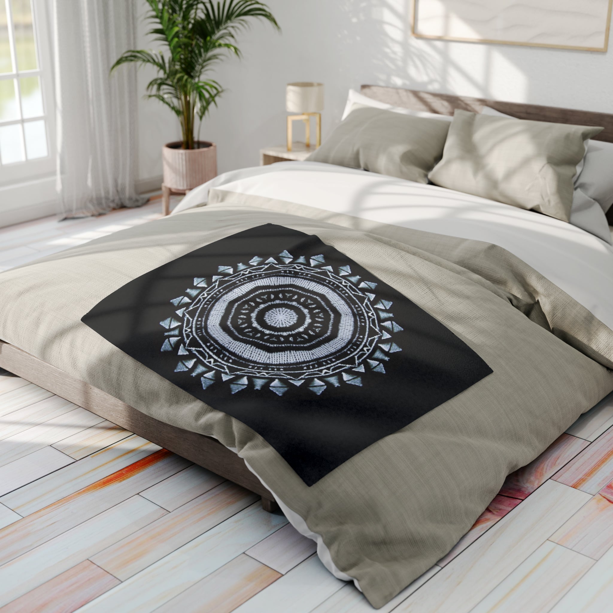 “MAYA” Cymatic Arctic Fleece Blanket (Black)