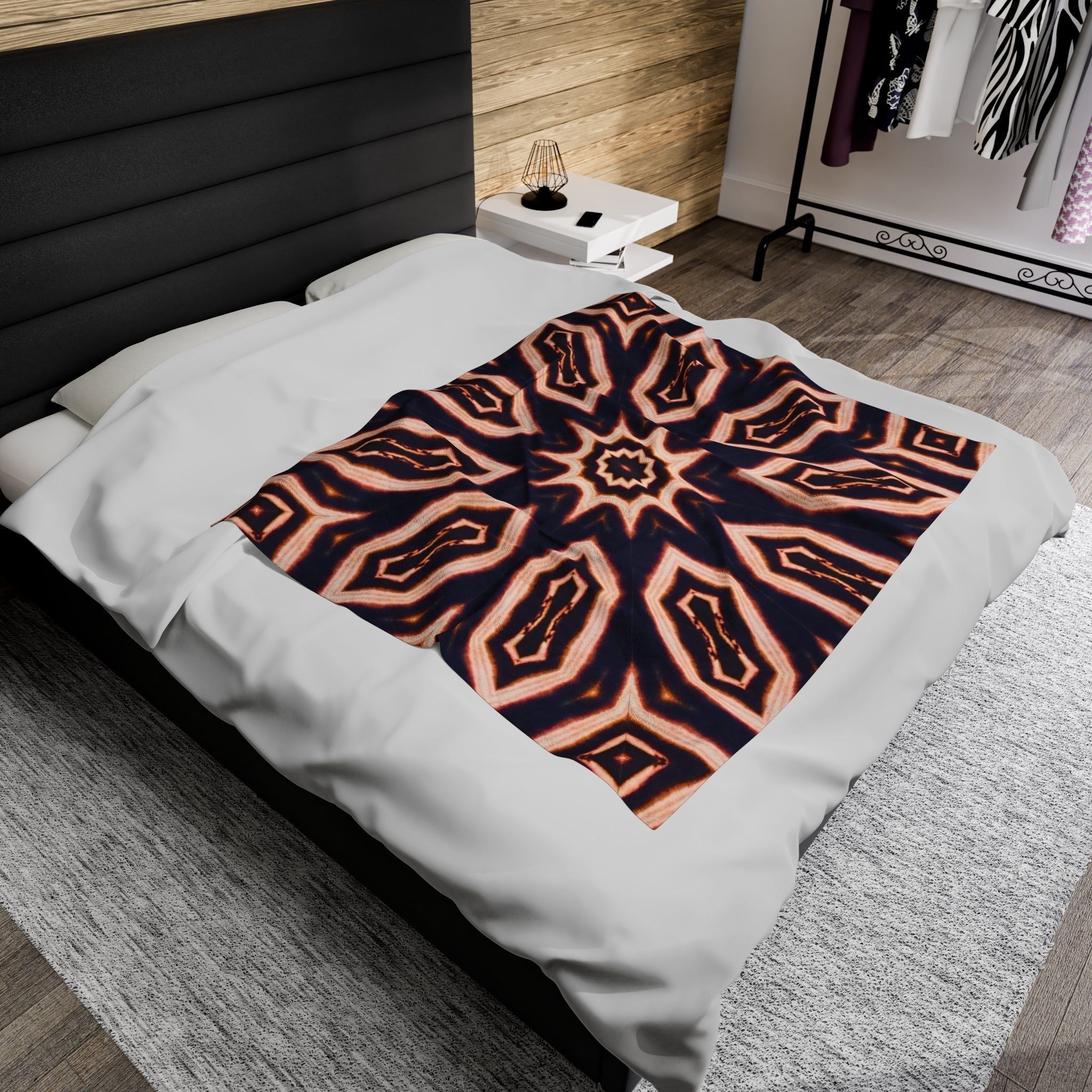 “E-CLPS” Cymatic Print Velveteen Blanket